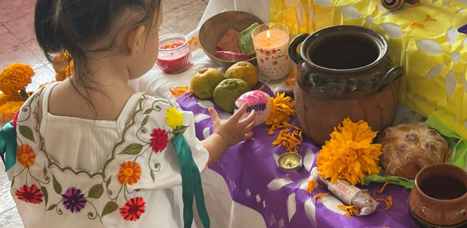 Manteniendo vivas las tradiciones de México: celebrando el día de muertos